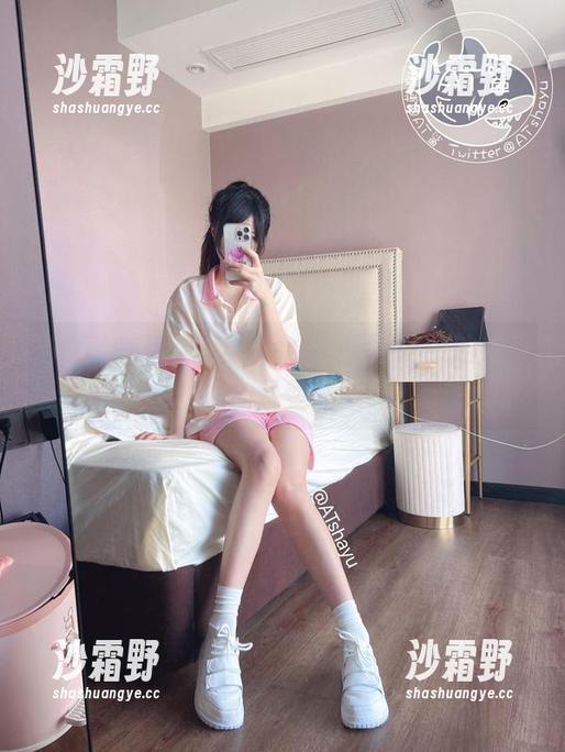 当AT鲨遇上空姐cos，一部图册中的神奇蜕变