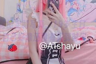 看AT鲨的定制写真，19岁生日，才发现自己好像还没有买到时间。