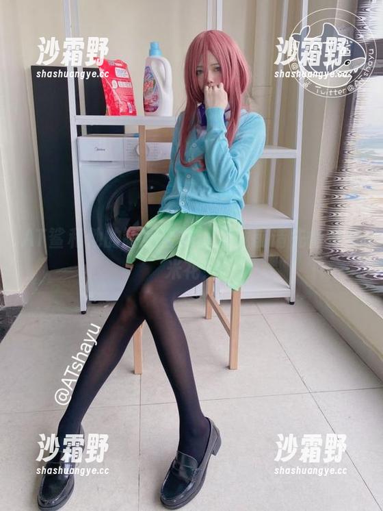 AT鲨和他的制服合集，下载前请先备好爆米花！