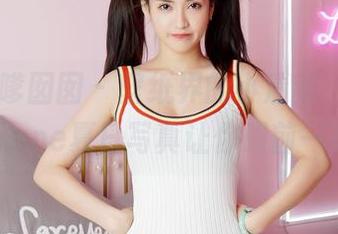 Feilin嗲囡囡 – 壁纸界的小清新，萌琪琪Irene夏日写真让你眼前一亮