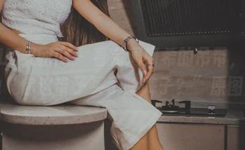 GIRLT果团网 – 看完周妍希的吊带，真想问她“你这带子买了啥牌子？”原图版！