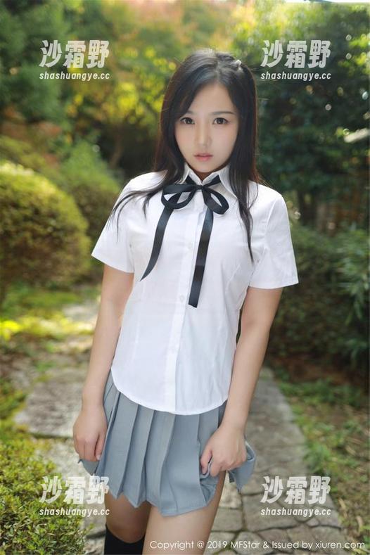 MFStar模范学院 - 学妹，SiByl李思宁用照片把青春浓缩，果然没让我失望。