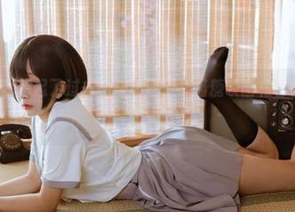 这份写真让我想起了过去的操场日子，喵糖映画和春季JK制服魔力满分