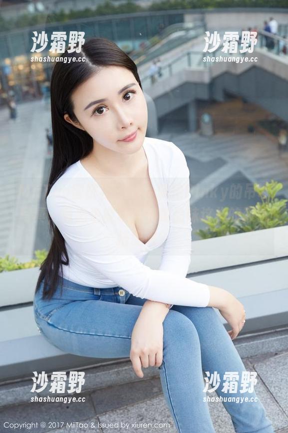 MiiTao蜜桃社 - 哇，佩琦Pinky的吊带写真，竟然也能让人细细品味这样的颜色搭配呢？