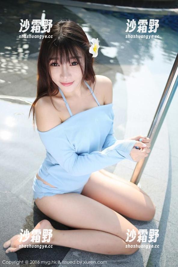 MyGirl美媛馆 - 王馨瑶yanni的女友在拍照时低头，满屏的灵气！原图精选给你眼前一亮！