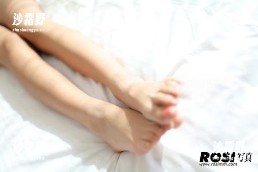 ROSI的黑色：你以为是黑暗，结果却是深邃的色彩