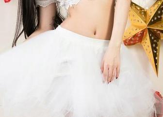 UGirls尤果网 – 信悦儿的套图分享，剧情有点让人想多了呢～