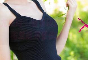 UGirls尤果网 – 萌琪琪的白衬衫，光用美图就能晃晕你的眼！