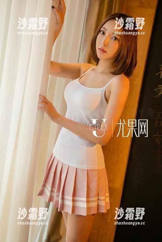 UGirls尤果网 - 郭婉祈美足合集：每个角度都让人想说，“你的脚好好看啊！”