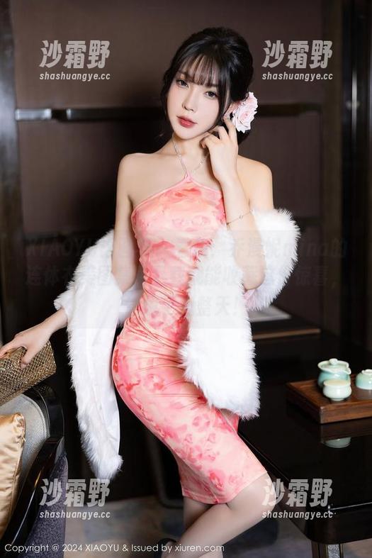 XIAOYU语画界 - 看我：乔漫妮mina的连体衣美图集，下载就能收藏这份惊喜，愉悦了我整天！