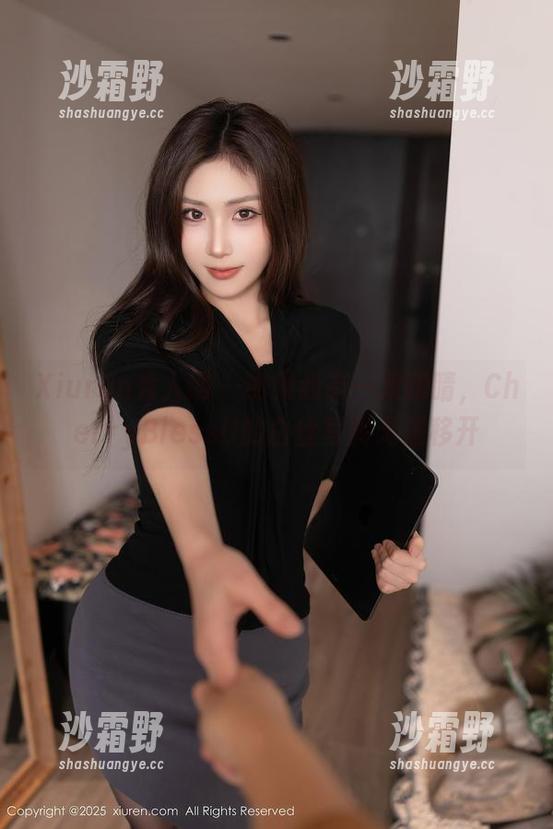 Xiuren秀人网 - 如果我有一双眼睛，CherryBlessU的白丝写真无法移开