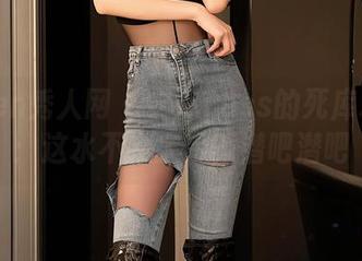 Xiuren秀人网 – 安妮Tess的死库水作品：这水不会太冷？潜吧潜吧