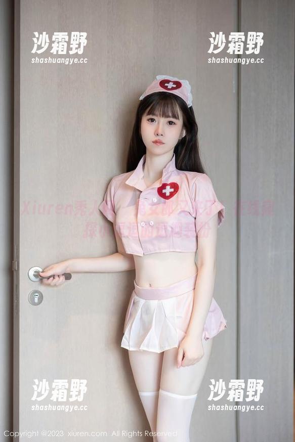 Xiuren秀人网 - 兔女郎又来了！在线窥探小逗逗的逗趣装扮