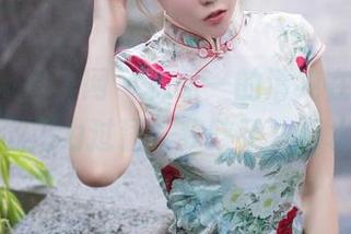 Xiuren秀人网 – 林乐一的清纯在线，不小心用力过猛，我咳了一口水！