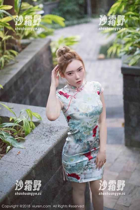 Xiuren秀人网 - 林乐一的清纯在线，不小心用力过猛，我咳了一口水！