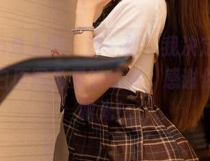 Xiuren秀人网 – 这一刻，我决定把蛋蛋宝的纯白原图免费送给你，感谢你理智的眼光！