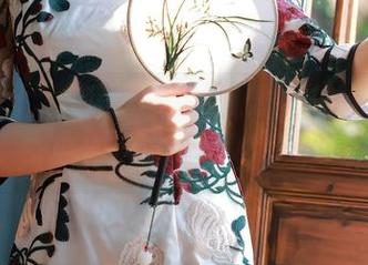 Xiuren秀人网 – 呃，风景尤美修女的网盘里竟然藏着这些作品？
