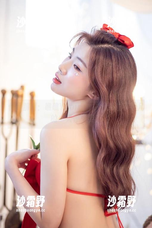 作品解锁：瞧瞧Yebin(전예빈)那位不平凡的“天使”姿态