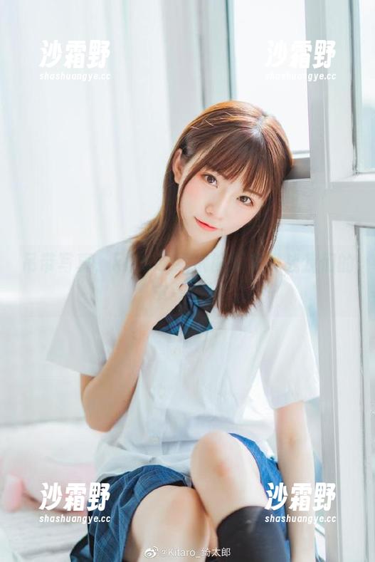 吊带写真，kitaro绮太郎又来挑战我们的审美底线