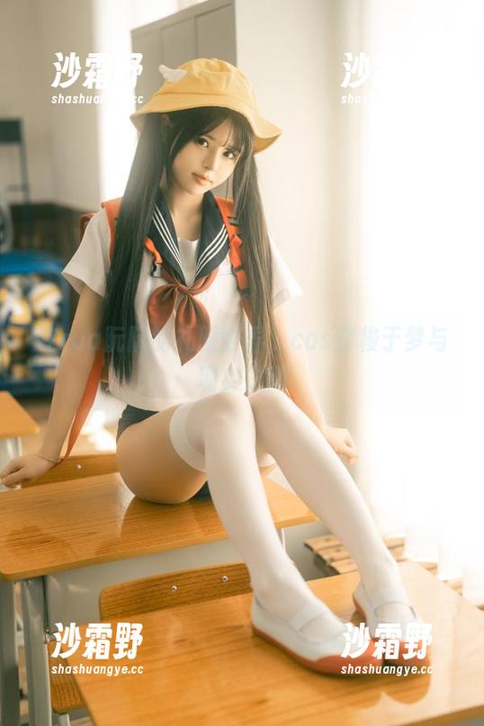 在rua阮阮的礼服世界，cos穿梭于梦与现实之间