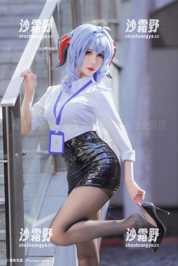 仙女月的期望与现实：樱岛麻衣兔女郎图片合集的深层次剖析（无奈）