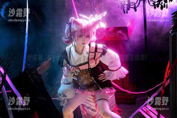 伊喵君_Nya的私房门开了，初音酱在美图里跳舞！