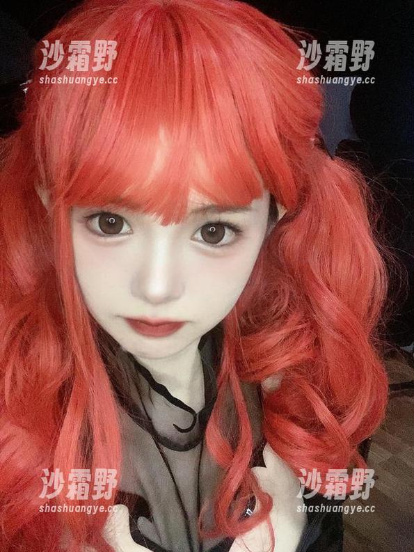 倦倦喵 在倦倦喵的在线写真中,有着无数“秘密”等待被忘却又被想起。