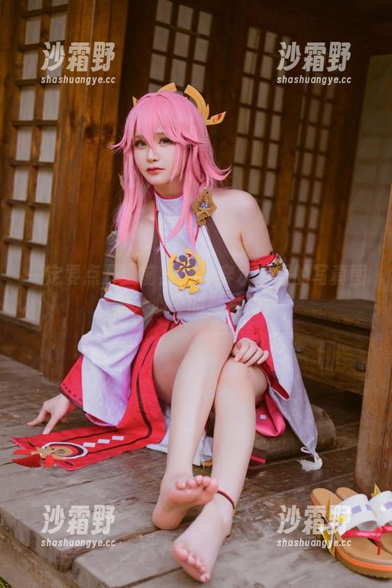 一定要点开！前羽rr身穿水手服的写真图集，心中的那片海…