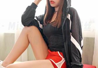 嗲囡囡 – Misty萌晰和她的蕾丝，图包里的悸动在蔓延