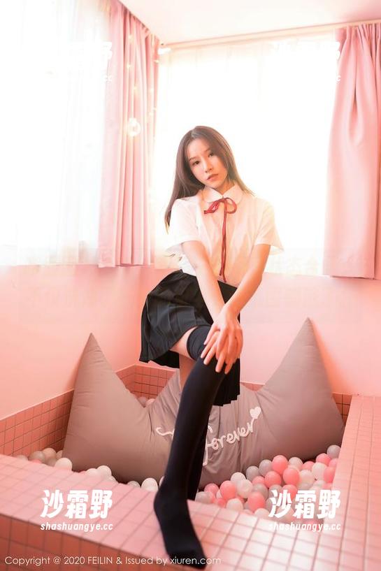 嗲囡囡 - SiByl李思宁的浴室状态合集：不仅洗净了一身的粉尘，连氛围都洗了。