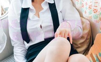 运动和孙乐乐(손예은)：这图库里头的资源就像她的发型一样意外