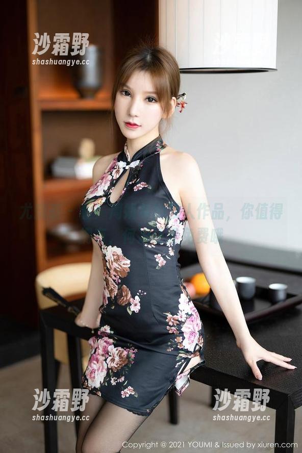 尤蜜荟 - 看！周妍希的双人作品，你值得拥有，何况还是免费哦