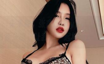 微密圈 – 来来来，张鑫baby的“韵味白姐姐”图集分享，让我们一起被白色占领！
