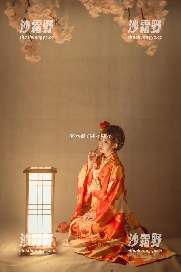 图库里的御子Yumiko：白裙发力，小心你的眼睛被迷了。