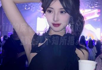 怡子yiii的皮衣分享，里面的每一丝风格都让我不知所措。