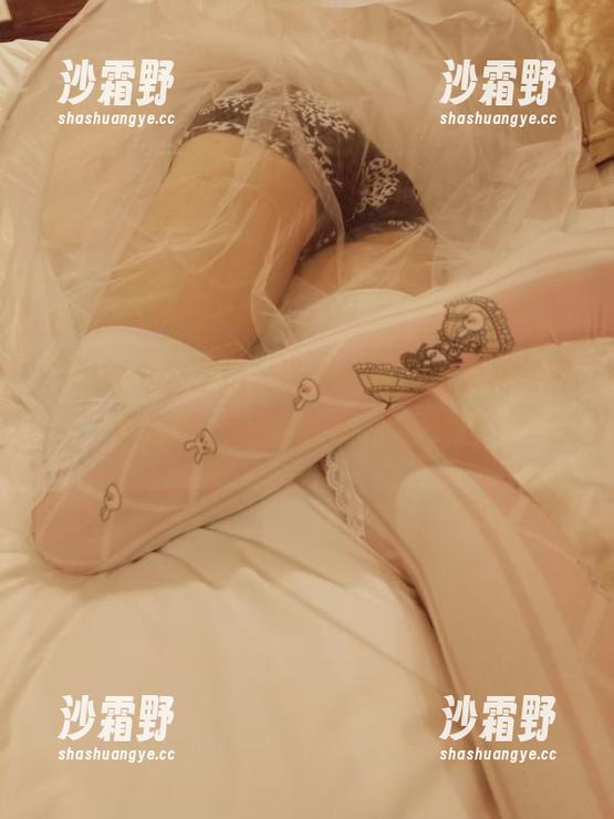 “想要个公主抱”洗心革面，连衣裙写真集更新，避免草率冲动囤货！
