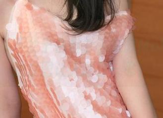 推女神 – 不止于白衬衫，朱赢Molly的私拍套图让人眼前一亮！
