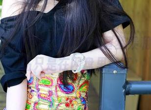推女神 – 撞脸？没有啦，黄梦羡和双人作品只是在网盘里游荡