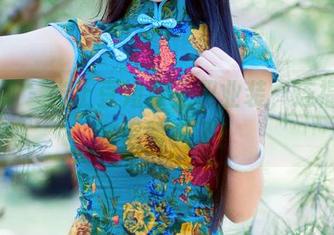 推女郎 – 当土豆姐穿上职业装，连福利也变得明亮了！