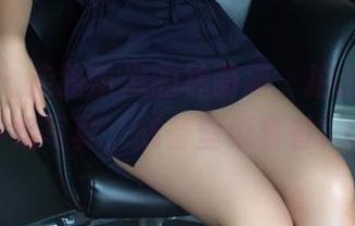 推女郎 – 走路带风的林萌萌，拍出来的御姐写真，必备壁纸套餐！