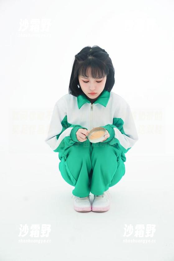就问你敢不敢直视星澜想来杯珍珠奶茶的美足作品集！高清版让我们感叹：这双鞋得配上宇宙级瞬移！