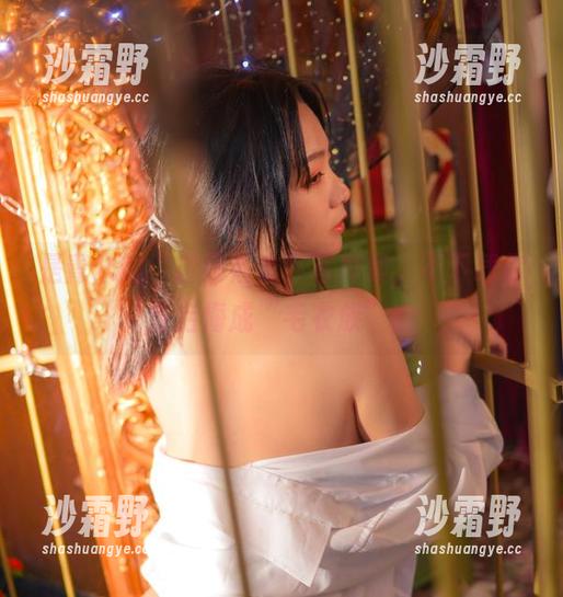 是青水 是青水的“露背毛衣”写真集,不下载你会后悔成“毛衣族”!