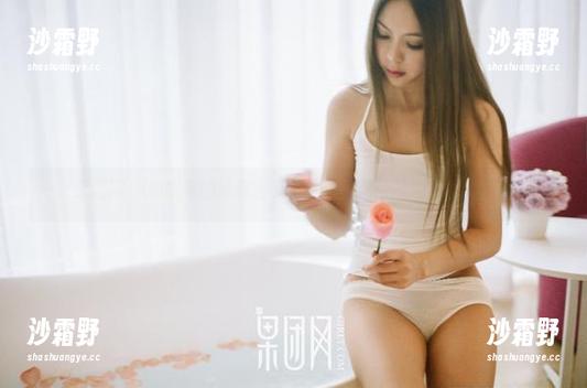果团网 - 周妍希的泳装全集，下载之前可先深呼吸一下哦