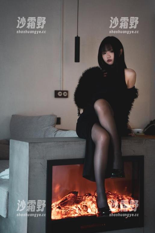 连体衣在线大汇演，柒柒不可爱从好奇到迷茫的绝妙旅程