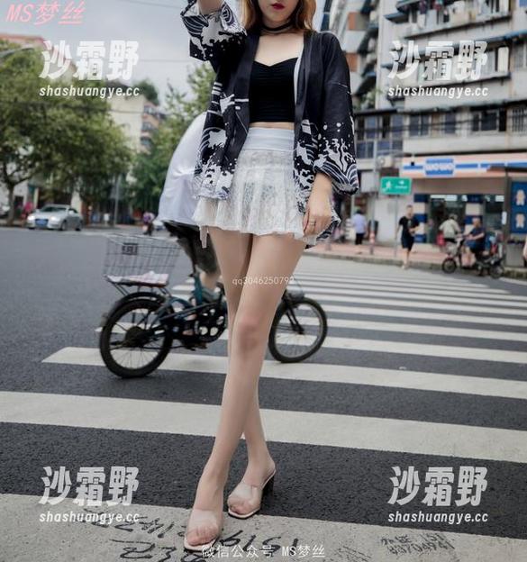 梦丝女神-魏婷婷 梦丝女神 - 魏婷婷的镂空最新原图,太有想象空间了,供大家随意脑补