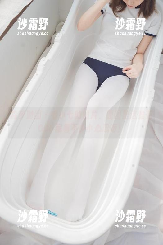 森萝财团-小七 森萝财团 - 看小七的照片,原图里这雏菊006藏着不少小心思呀!