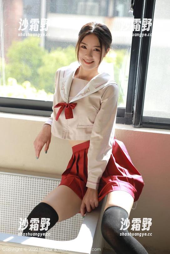 模范学院 - 梦梵的白丝让原图都变得渺小，壁纸上暗淡的光影能说什么？