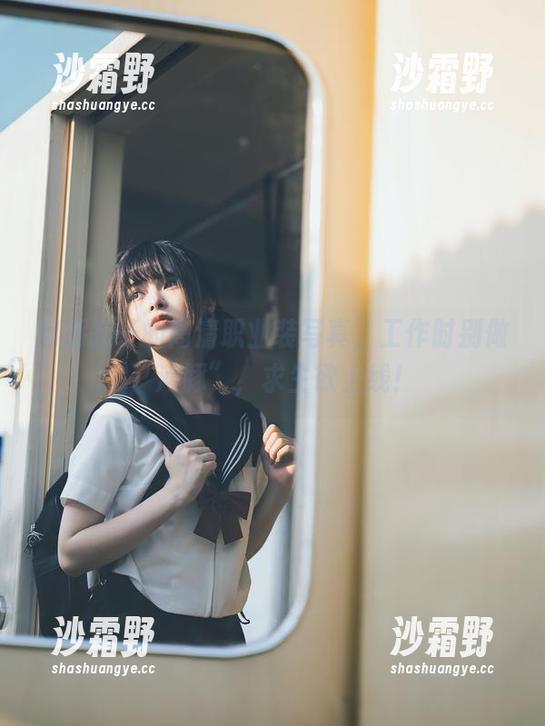 河豚抚子的高清职业装写真，工作时别做“河豚”，求生欲上线！