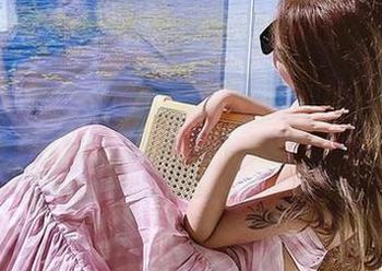 微密圈 – 图包分享，洁己u的婚纱让人移不开眼，你敢下载试试吗？