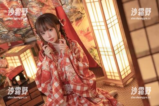 爆机少女喵小吉的魅魔cos，高清得像是从次元跳出来的猫猫！